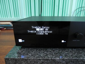 Lyngdorf TDAI 3400 - test.   Za pomocą korekcji częstotliwości można dowolnie kształtować brzmienie (fot. wstereo.pl)