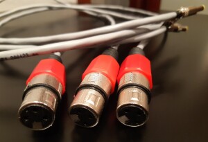 Lucarto Audio ULPS - test. W komplecie otrzymujemy komplet kabli (fot. wstereo.pl)