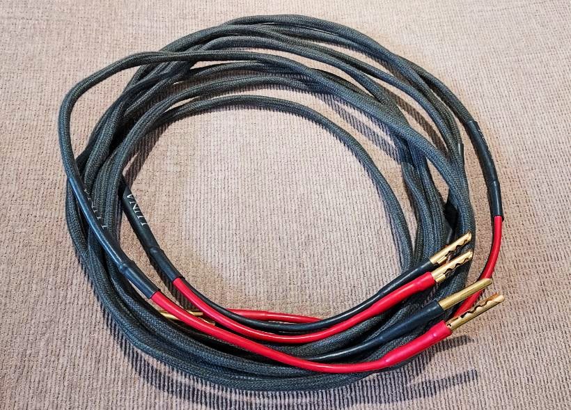 Luna Cables Gris - test. Kable głośnikowe (fot. wstereo.pl)