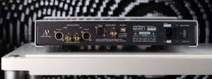 Audio Phonique PCM/DSD DAC - test. Świetnie rozplanowana tylna ścianka (fot. Audio Phonique)