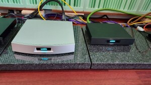 Lumin T3 - test. Luminowi bracia obok siebie. Czarny to streamer U1 Mini (fot. wstereo.pl)