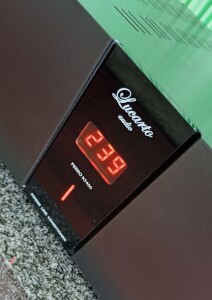Lucarto Audio Ferro KS400 - test. Duży czytelny wyświetlacz (fot. wstereo.pl)