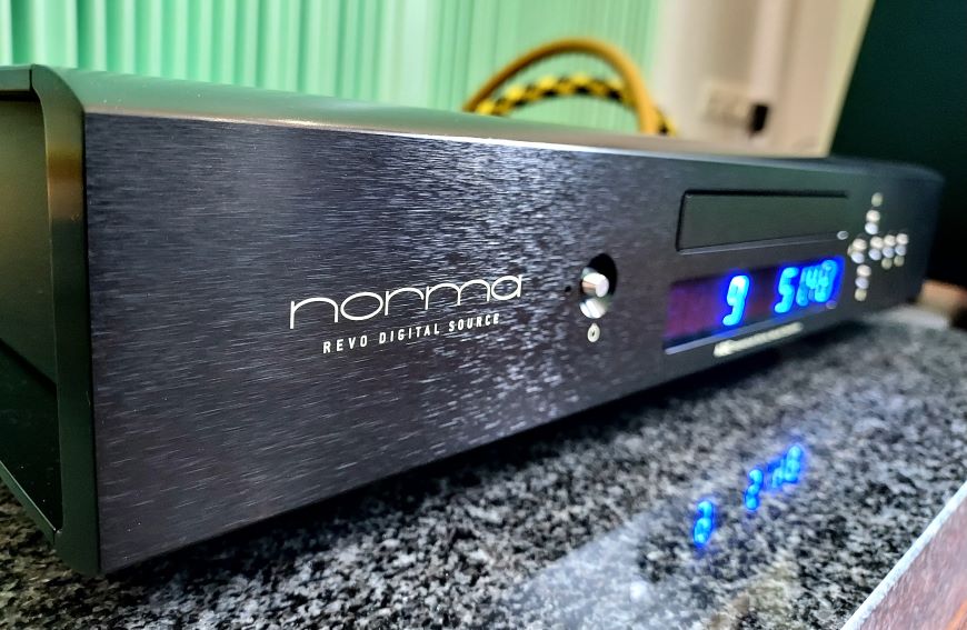 Norma Audio Rewo CDP-2 - test. Można wybrać czarną lub srebrną wersję (fot. wstereo.pl)